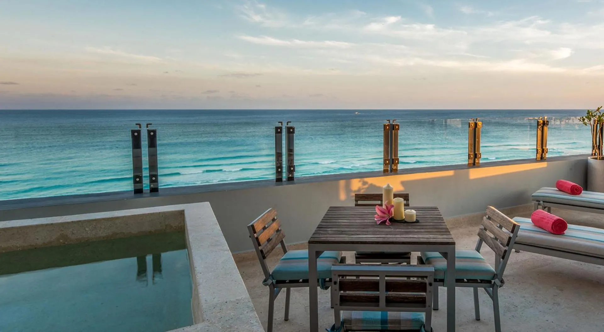 Park Royal Beach Cancún Resort