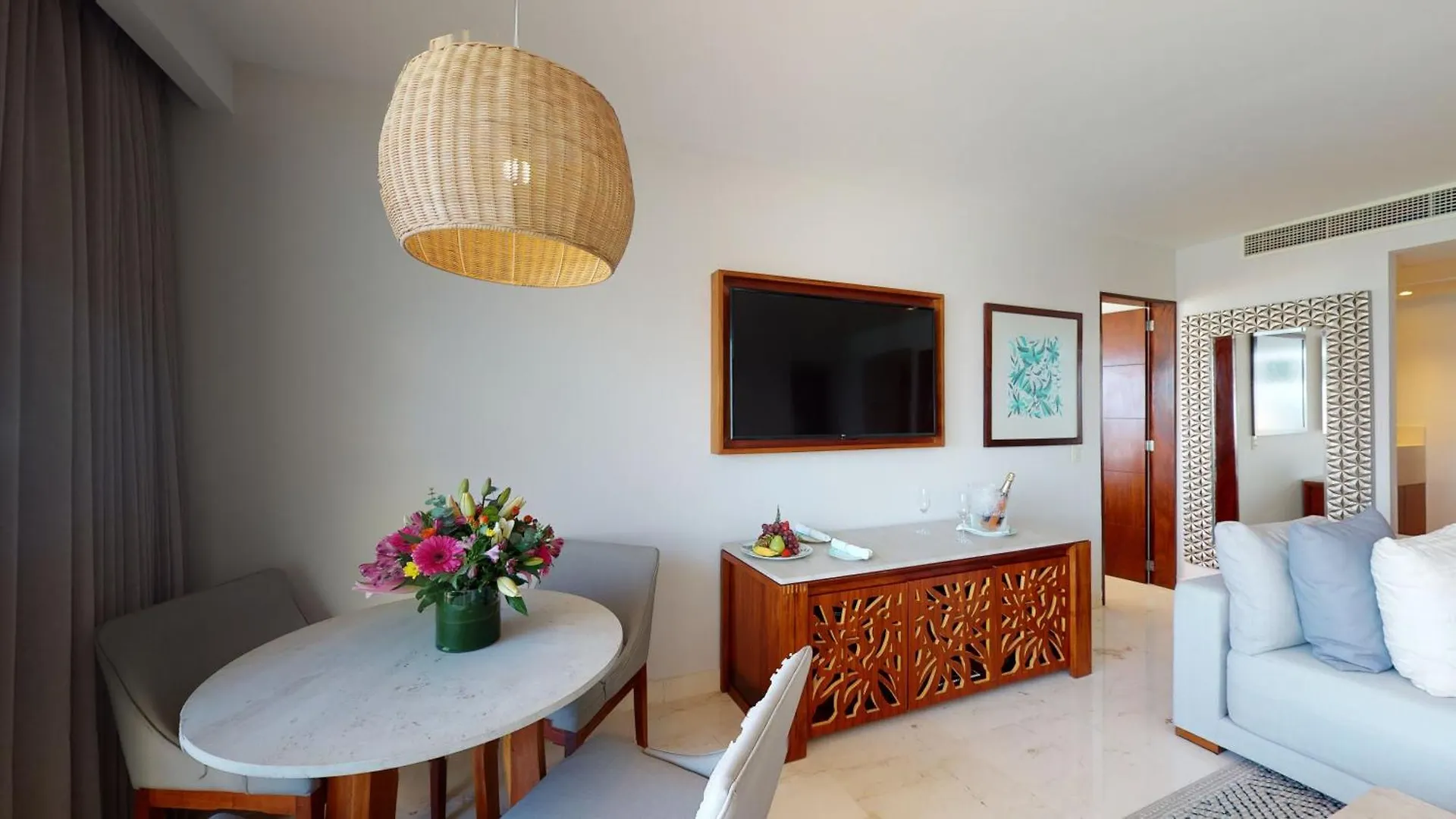 **** Курортный комплекс Park Royal Beach Канкун Мексика