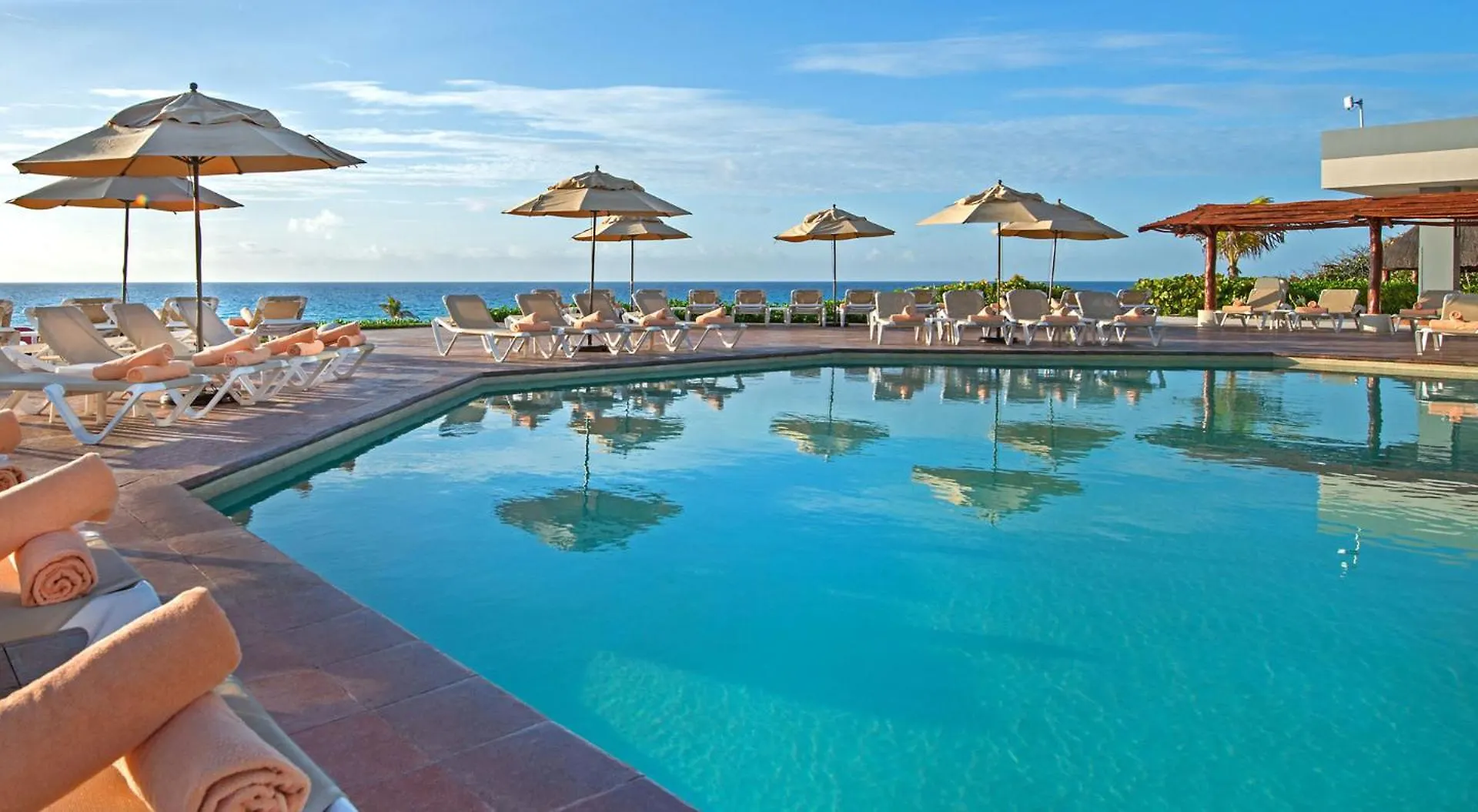 **** Курортный комплекс Park Royal Beach Канкун Мексика