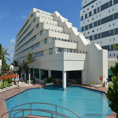 Park Royal Beach Канкун Курортный комплекс