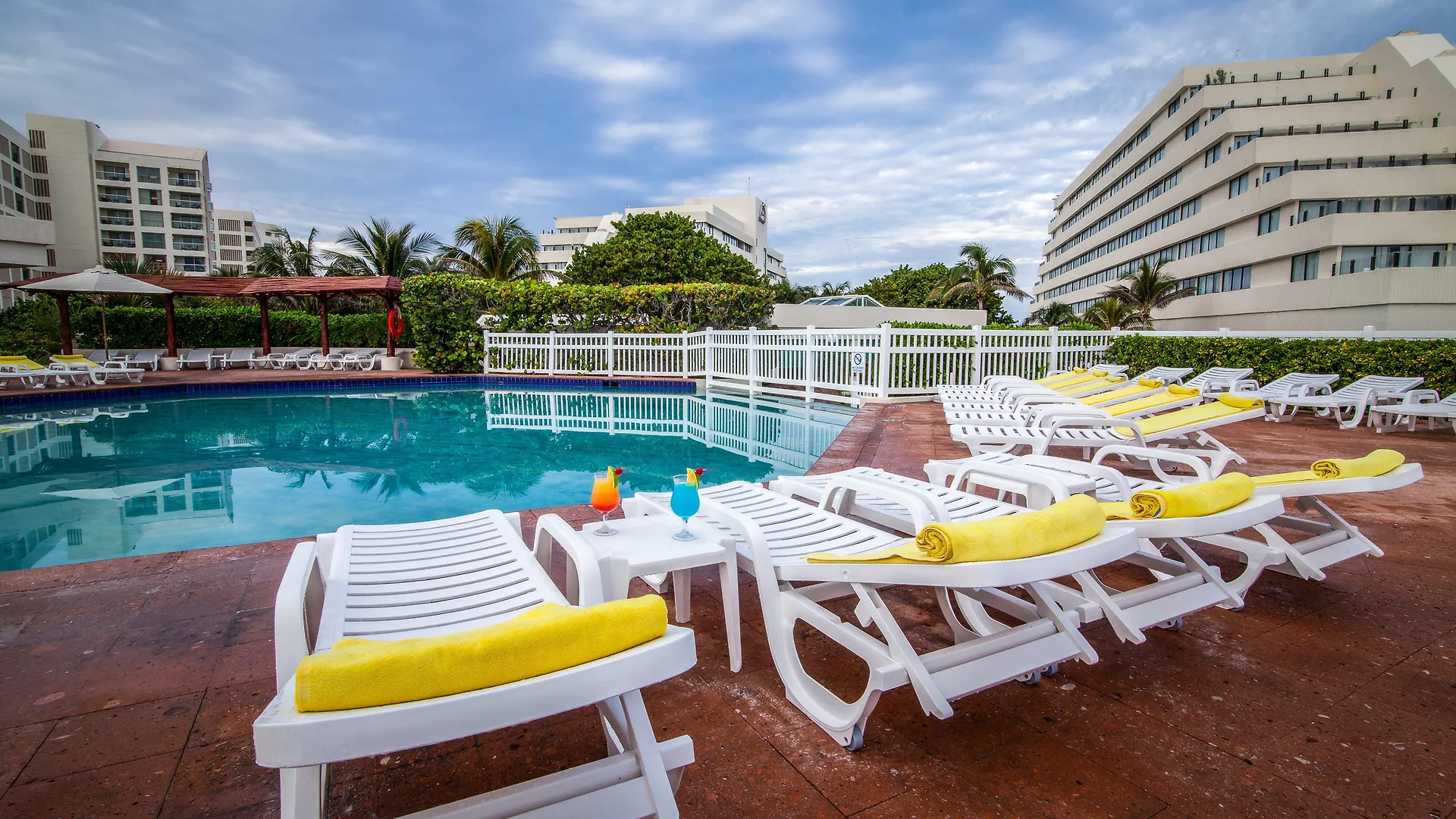 Park Royal Beach Cancún