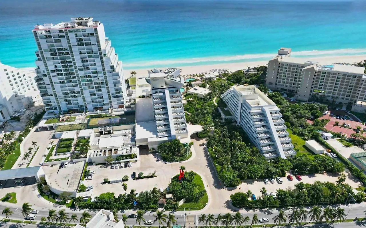 Park Royal Beach Cancún