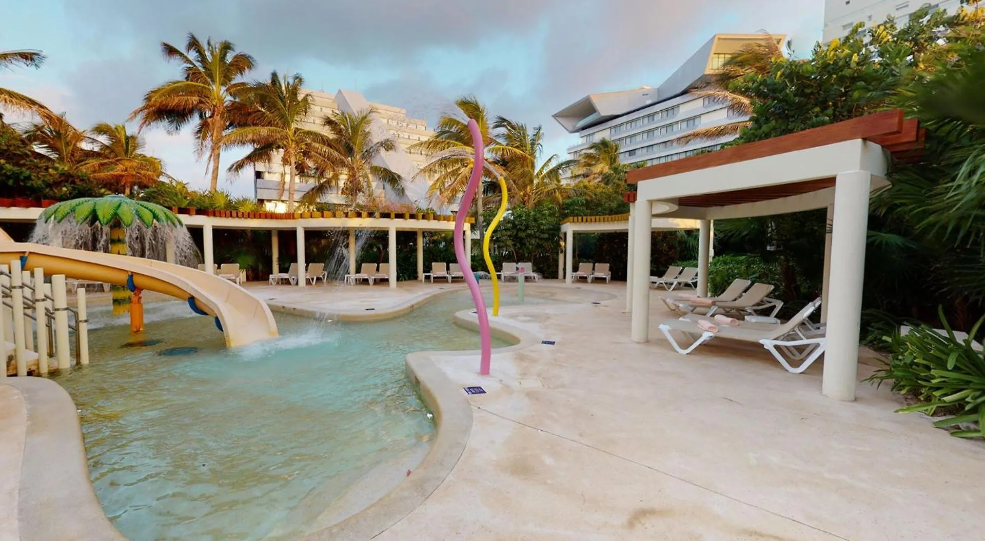 Park Royal Beach Cancún Station touristique